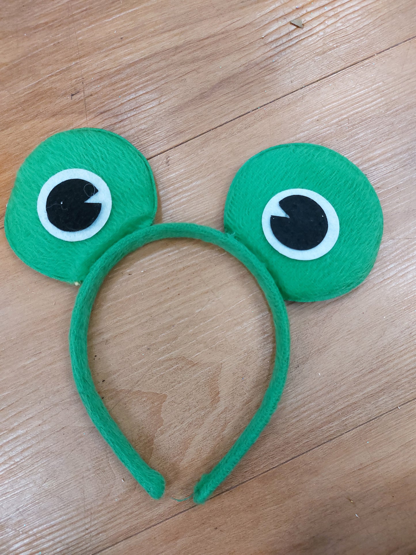 Frog Eye Ears