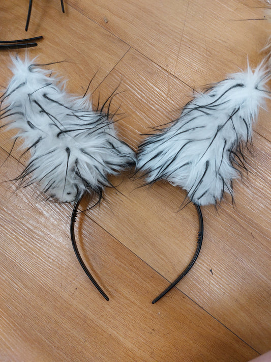 Wolf Ears - white & black